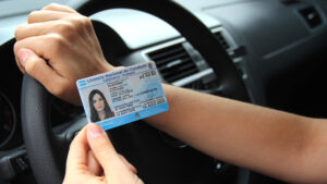 Prorrogan por 120 días las licencias profesionales de conducir