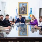 Kicillof se reunió con líderes legislativos del peronismo