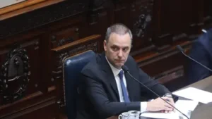 Adorni «evadió» declarar US$500.000 en Bitcoin