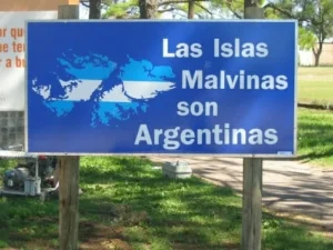 Colocarán carteles sobre Malvinas en edificios públicos