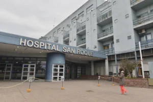 Hospitales cobrarán a extranjeros no residentes