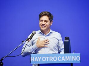 Kicillof llamó a construir una alternativa nacional